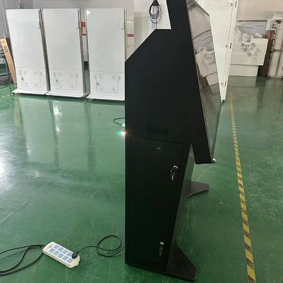 55 ιντσών στερεή οθόνη αφής κιόσκι οθόνη LCD Pcap με ενσωματωμένο υπολογιστή i7