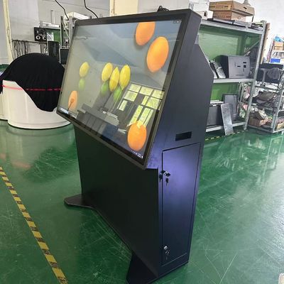 55 ιντσών στερεή οθόνη αφής κιόσκι οθόνη LCD Pcap με ενσωματωμένο υπολογιστή i7