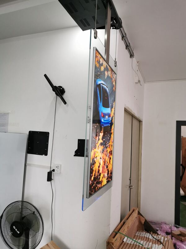 Ψηφιακή σήμανση πολλαπλής αφής με γωνία θέασης 178 μοιρών, που προσφέρει απόδοση και βελτιωμένη οπτική ελκυστικότητα σε δημόσιους χώρους