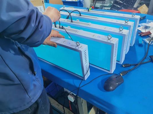 19.5 24 34 43 65 75 ιντσών τοίχος τοποθέτηση τεντωμένη μπάρα LCD οθόνη TFT LCD ενότητα 4K